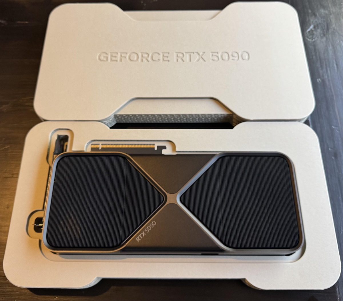 GeForce RTX 5090, RTX 5080, RTX 5070 Ti, RTX 5070, RTX 4090, RTX 4080 Super,  RTX 4080, RTX 4070 Ti Super