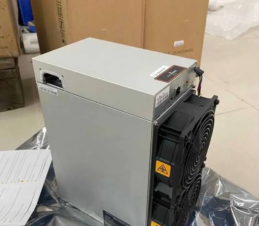 Bitmain Antminer Z15 Pro 840 KSol/s ZEC/ZEN ASIC Miner.