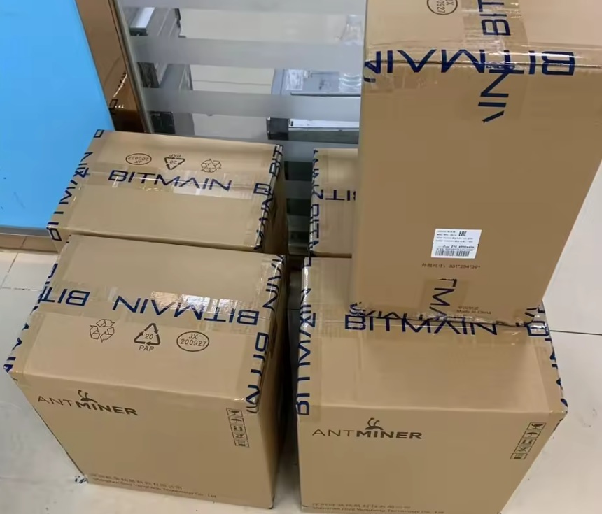 For sale zcash Miner Z15 Pro in stock 2,999usdt Bitmain Antminer